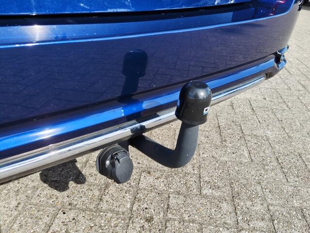 Toyota AURIS 1.2T Active | Trekhaak | Navi | All-Season | Cruise Control |