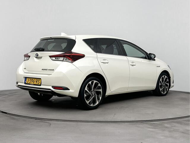 Toyota AURIS 1.8 Hybrid Dynamic Limited | Navigatie | Achteruitrijcamera | LM velgen |