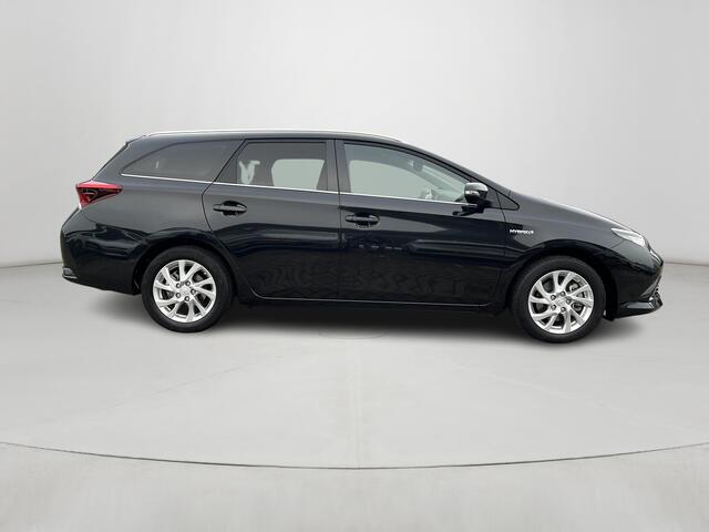 Toyota AURIS Touring Sports 1.8 Hybrid Dynamic Go | All-in prijs | Navigatiesysteem | Bluetooth | Camera |