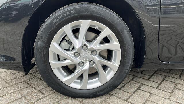 Toyota AURIS Touring Sports 1.8 Hybrid Dynamic Go | All-in prijs | Navigatiesysteem | Bluetooth | Camera |