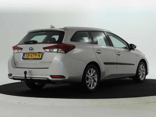 Toyota AURIS Touring Sports 1.8 Hybrid Aspiration | Navigatie | Trekhaak |