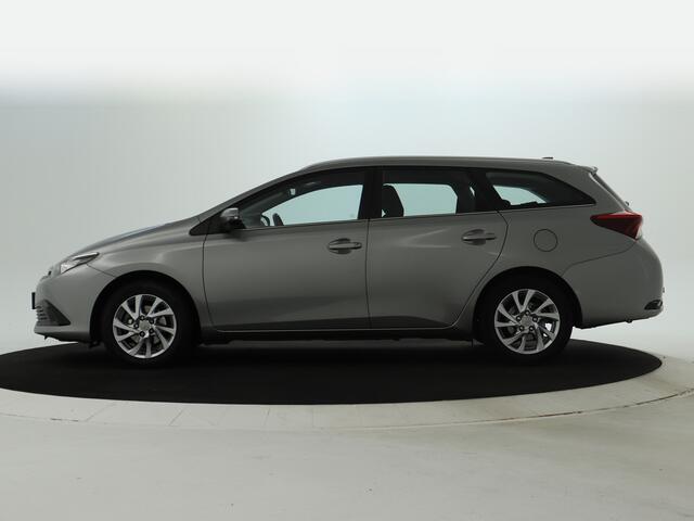 Toyota AURIS Touring Sports 1.2T Aspiration Limited | Trekhaak |