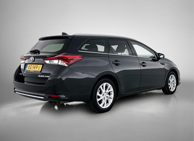 Toyota AURIS 1.8 Hybrid Trend | panoramisch dak | LM velgen | Navi |