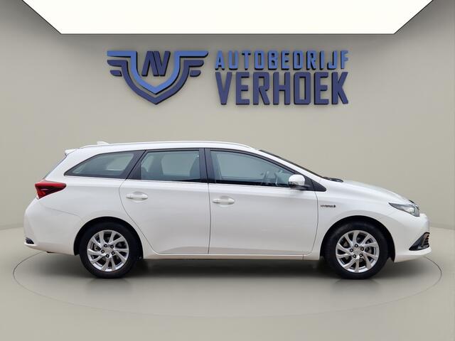 Toyota AURIS 1.8 Hybrid Aspiration Trekhaak - NL Auto