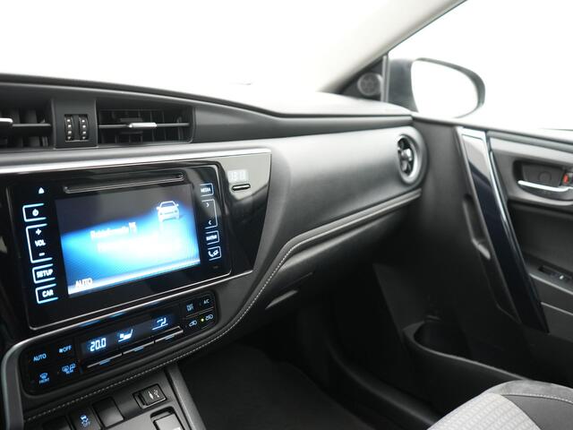 Toyota AURIS Touring Sports 1.8 Hybrid Dynamic Go | Comfortstoelen | Cruise Control | Safety Pack |