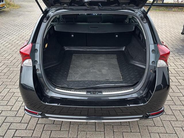 Toyota AURIS Touring Sports 1.8 Hybrid ECC PANODAK LMV NAVI CAMERA