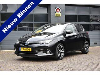 toyota-auris-1.8-hybrid-dynamic-ult