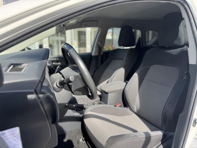 Toyota AURIS 1.8 Hybrid Volcano Edition Trekhaak, Navigatie, Parkeersensoren , All-in Rijklaarprijs