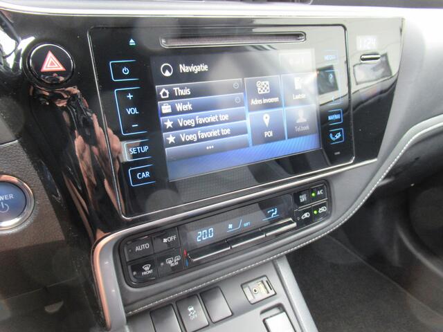 Toyota AURIS 1.8 Hybrid Dynamic Go PARELMOER LAK