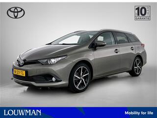 toyota-auris-touring-sports-1.8-hyb