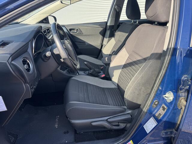 Toyota AURIS Touring Sports 1.2T Energy | Nieuw Binnen! | Navi | Clima | Trekhaak