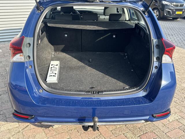 Toyota AURIS Touring Sports 1.2T Energy | Nieuw Binnen! | Navi | Clima | Trekhaak