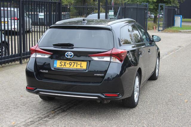 Toyota AURIS Touring Sports 1.8 Hybrid Dynamic