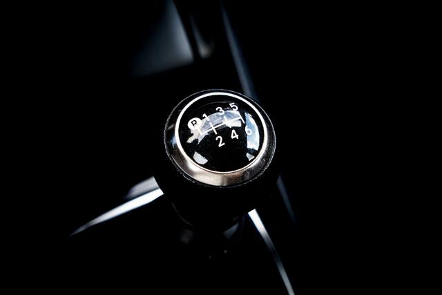 Toyota AURIS 1.3 Now RIJKLAAR INCL:GARANTIE | Achteruitrijcamera | CIma | 15 INCL LMV | Navigatie | Cruise control |