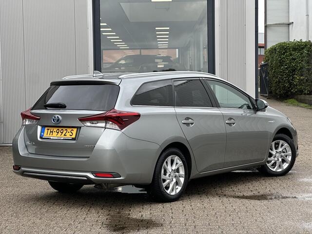 Toyota AURIS Touring Sports 1.8 Hybrid Dynamic | Navi/Camera/Pano-Dak/Cruise Control/Keyless