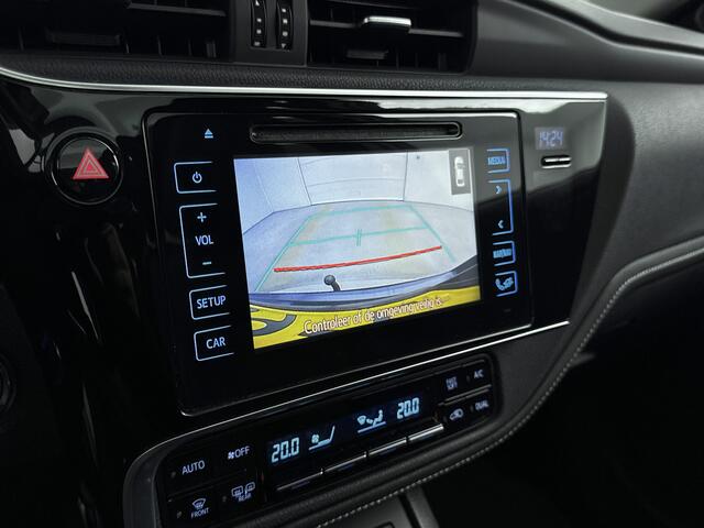 Toyota AURIS Touring Sports 1.8 Hybrid Lease pro | Navigatie | Parkeercamera | Panoramadak | Stoelverwarming |