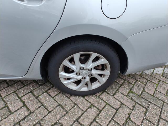 Toyota AURIS Touring Sports 1.8 HYBRID DYNAMIC Keyless | LED | Camera | Navi