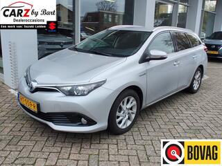 toyota-auris-touring-sports-1.8-hyb
