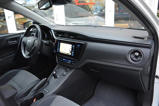 Toyota AURIS Touring Sports 1.8 Hybrid Executive | Pano | Trekhaak | Keyless | Orig. NL | NAP |