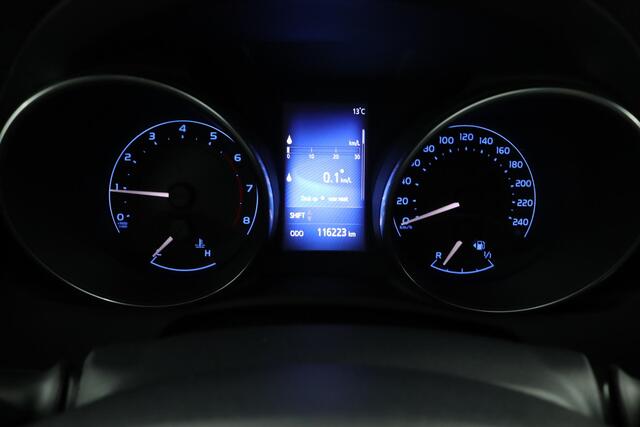 Toyota AURIS 1.2T Aspiration | Airco | Achteruitrijcamera | Cruise Control | Navigatie | Trekhaak | 1300 kg Trekgewicht |