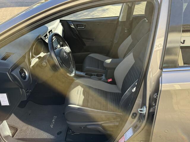 Toyota AURIS 1.8 Hybrid Dynamic Keyless starten, Navigatiesysteem