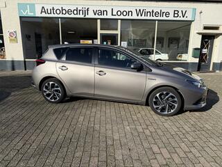 toyota-auris-1.8-hybrid-dynamic-key