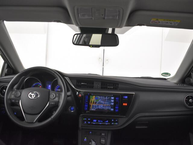 Toyota AURIS 1.8 Hybryde Freestyle | Navigatie | Panoramadak | PDC V+A