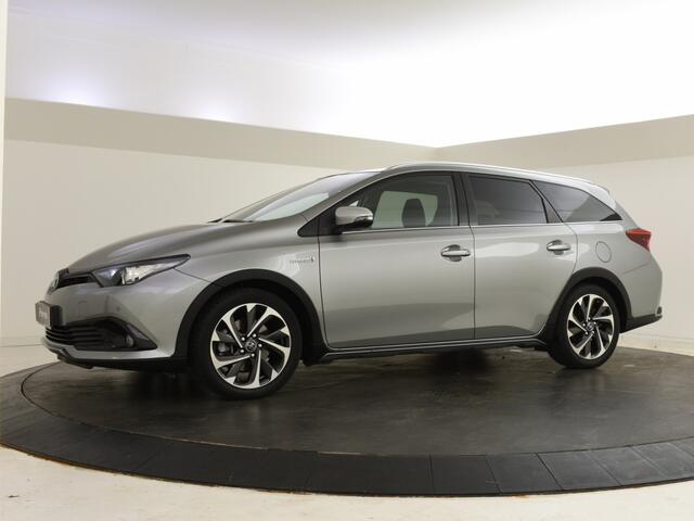 Toyota AURIS 1.8 Hybryde Freestyle | Navigatie | Panoramadak | PDC V+A