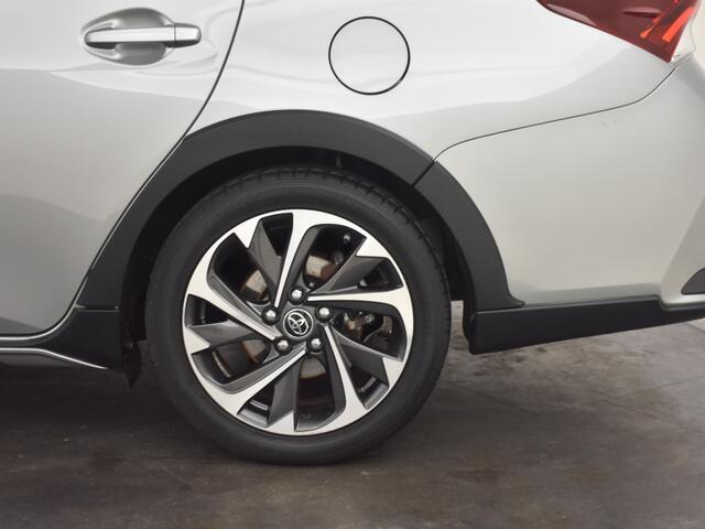 Toyota AURIS 1.8 Hybryde Freestyle | Navigatie | Panoramadak | PDC V+A