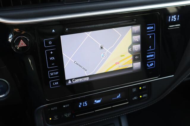 Toyota AURIS Touring Sports 1.8 Hybrid Energy Plus, Trekhaak, Bluetooth, Parkeercamera, Navigatie, Cruise Control, DAB Radio.