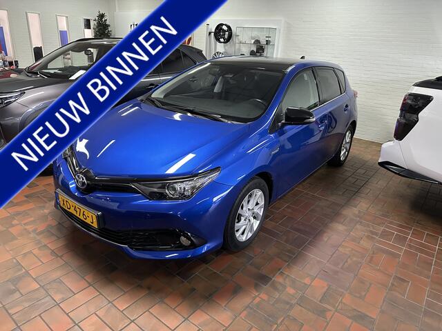 Toyota AURIS 1.8 Hybrid Energy Plus 1e eigenaar / trekhaak / zwart dak / navigatie / smartkey