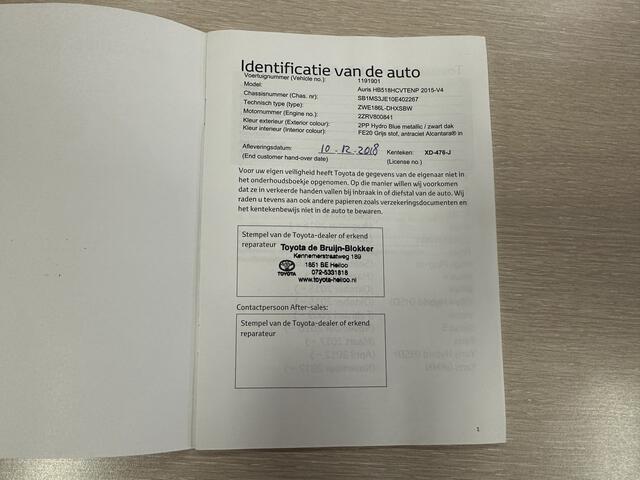 Toyota AURIS 1.8 Hybrid Energy Plus 1e eigenaar / trekhaak / zwart dak / navigatie / smartkey