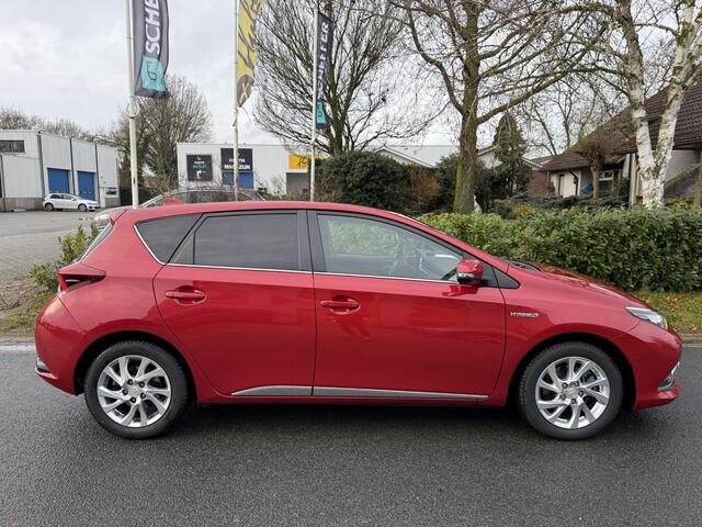 Toyota AURIS 1.8 Hybrid 136PK ExecutiveoNavioTrekhaak