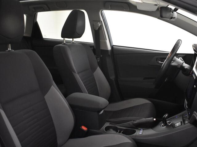 Toyota AURIS 1.8 Hybrid Trend | Trekhaak | Panoramadak | Navigatie