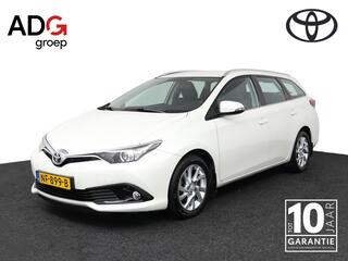 toyota-auris-touring-sports-1.3-asp