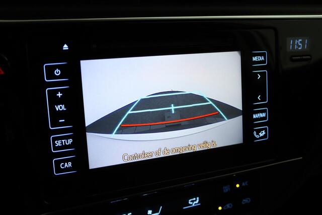 Toyota AURIS 1.8 Hybrid Energy Plus | Trekhaak | Parkeersensoren | Climate control| Keyless |