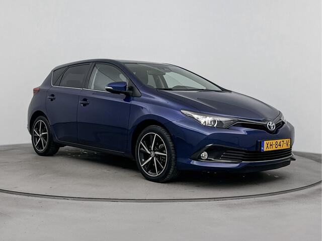 Toyota AURIS 1.8 Hybrid Dynamic Ultimate | NL-Auto | Navigatie | Parkeercamera | Stoelverwarming |