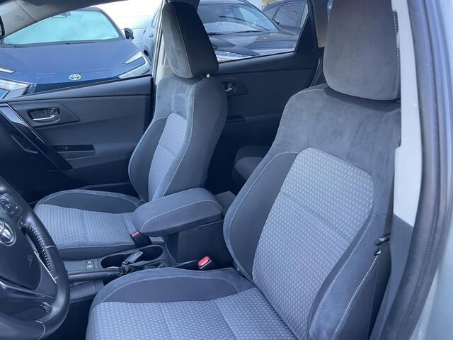 Toyota AURIS 1.8 Hybrid Dynamic Ultimate All seasonbanden