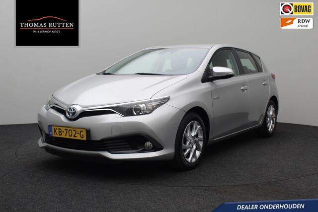 Toyota AURIS 1.8 Hybrid Aspiration 2016 | Dealer Onderhouden Trekhaak | Navigatie | DAB Radio | Cruise Control | Lane Assist | Stuurwiel Bediening | Climate Control | Boekjes | 2 Sleutels