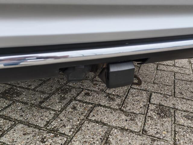 Toyota AURIS Touring Sports 1.8 Hybrid Freestyle | Trekhaak | Cruise Control | Stoelverwarmi