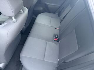 toyota-auris-touring-sports-1.3-com