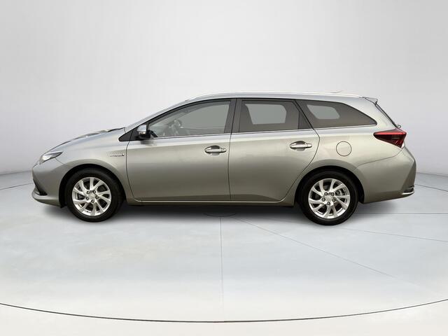 Toyota AURIS Touring Sports 1.8 Hybrid Dynamic | Navigatie | Panoramadak | Bluetooth | Parkeercamera | Cruise control |