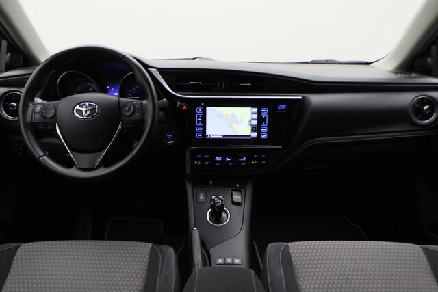 Toyota AURIS 1.8 Hybrid Volcano Edition