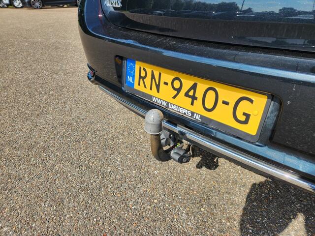 Toyota AURIS 1.8 HYBRID DYNAMIC Trekhaak, Android Auto/Apple Carplay, LM, Navigatie