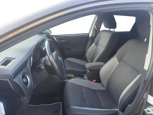 Toyota AURIS Touring Sports 1.8 Hybrid Dynamic Ultimate | Automaat | Cruise Control | Navigatie | Stoelverwarming | Camera | Climate Control