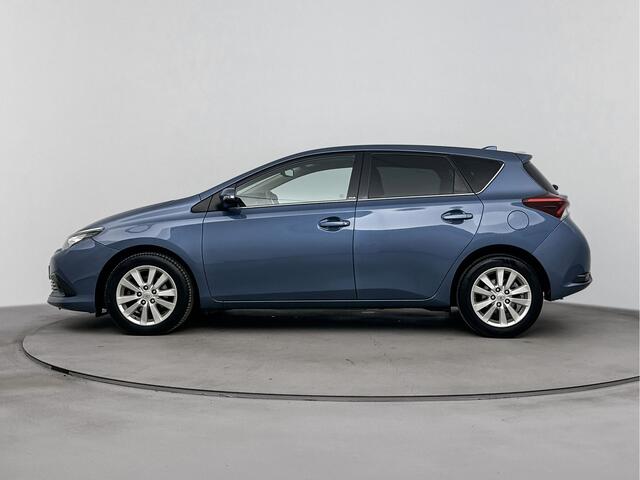 Toyota AURIS 1.2T Dynamic | NL dealeronderhouden | 1300 kg geremd trekgewicht |