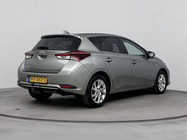 Toyota AURIS 1.8 Hybrid Executive Gereserveerd voor klant Marcel t/m 24-01