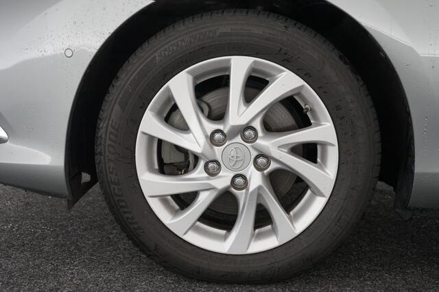 Toyota AURIS Touring Sports 1.8 Hybrid Executive | Stoelverwarming | Navi