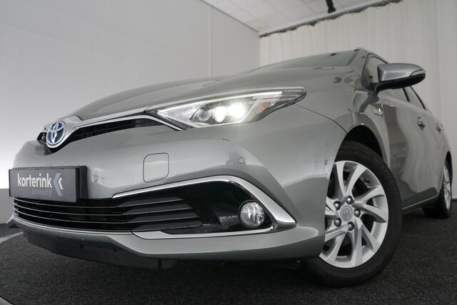 Toyota AURIS Touring Sports 1.8 Hybrid Executive | Stoelverwarming | Navi