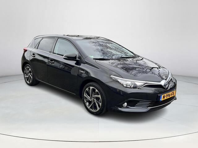 Toyota AURIS 1.8 Hybrid Dynamic | Trekhaak | Navigatiesysteem | Bluetooth | Camera